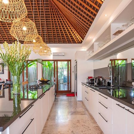 Villa Mimpi Nyata Canggu Exterior foto